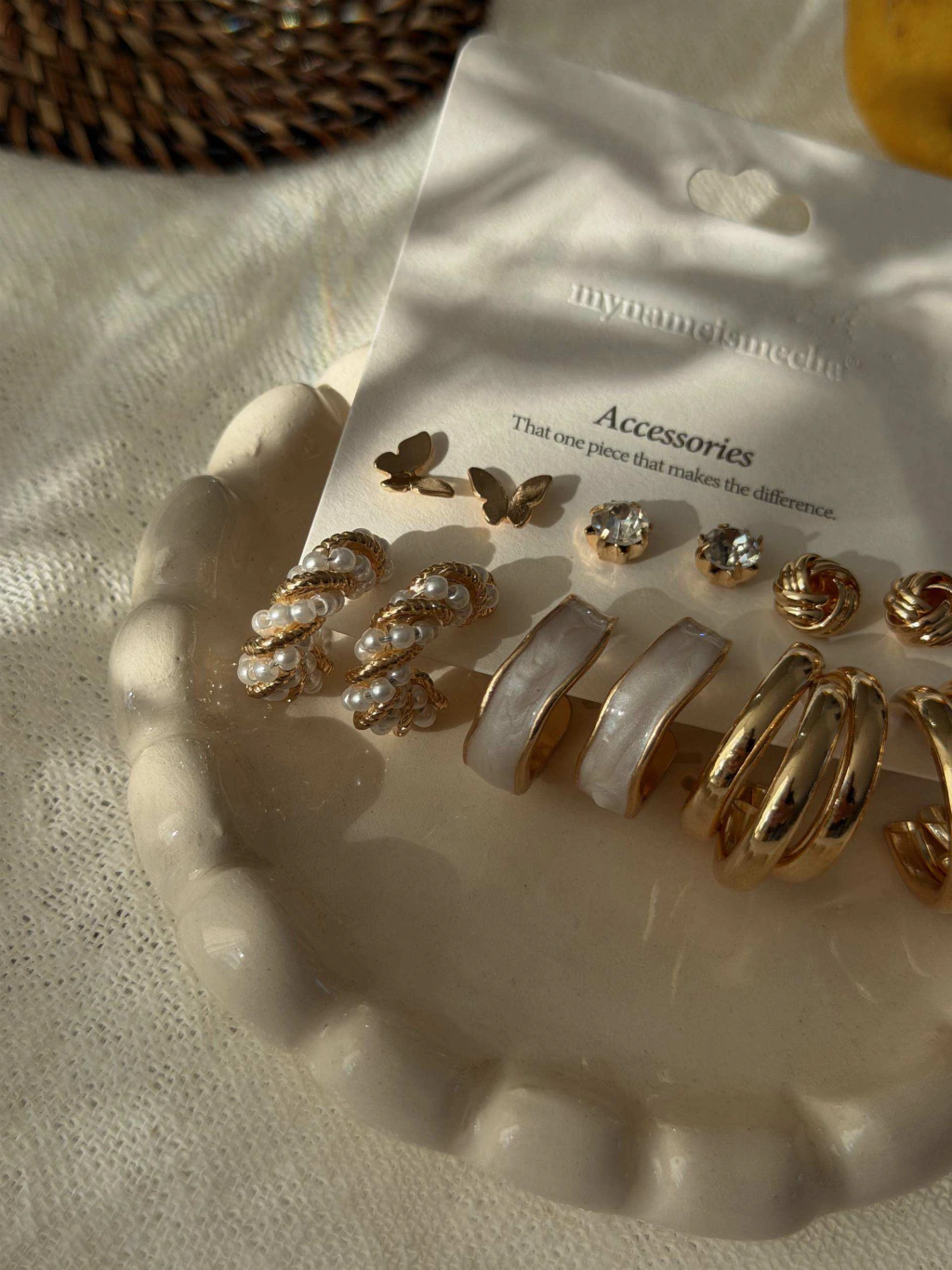 GOLD ESSENTIALS EARRINGS X6